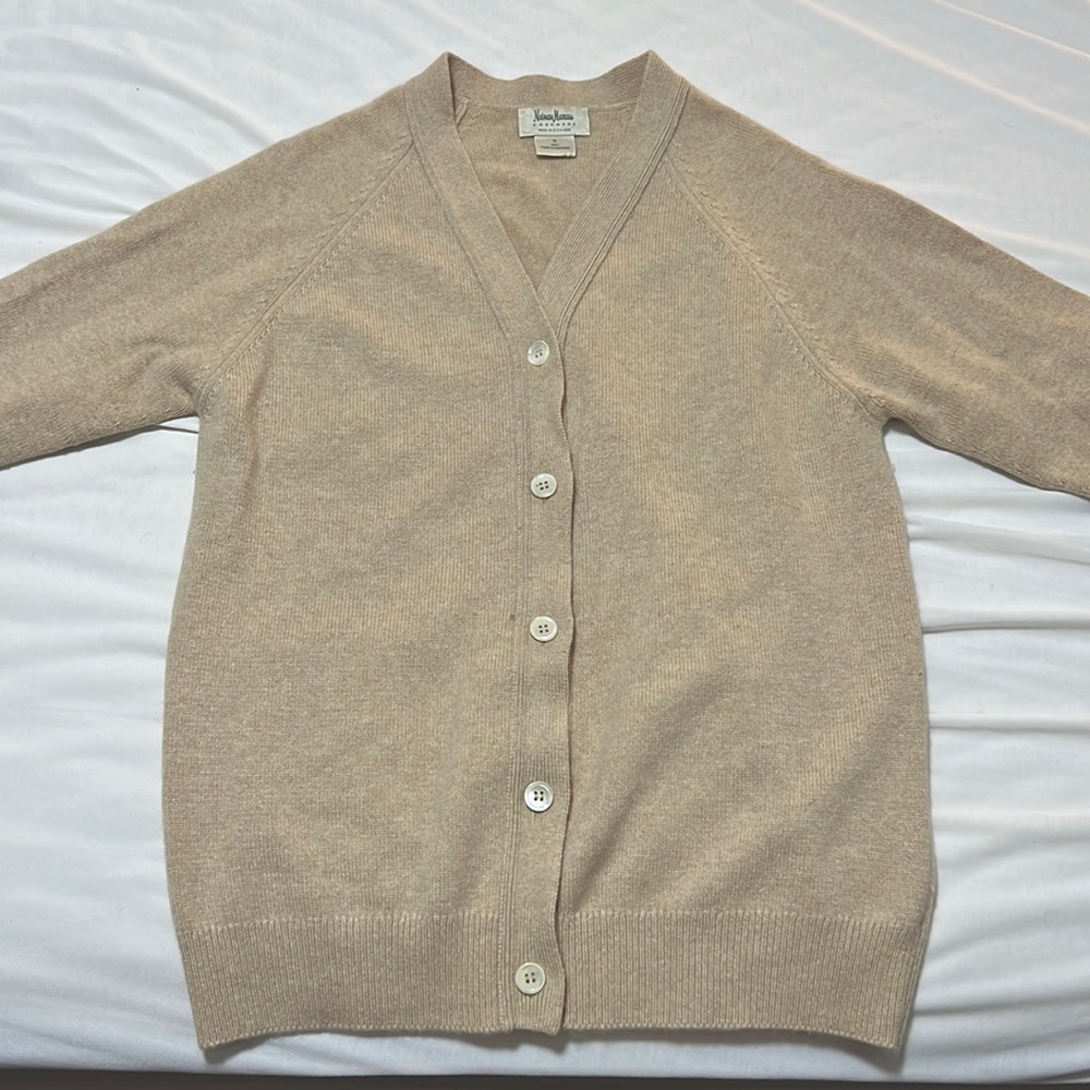 Neiman Marcus Cashmere Cardigan Small